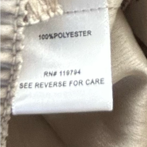 Tracey Evan’s/NWT/ XL/ Women's Cream faux Wrap Top - Picture 10 of 11